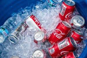 Grupul Coca-Cola va lansa în SUA o variantă îndulcită cu zahăr din trestie